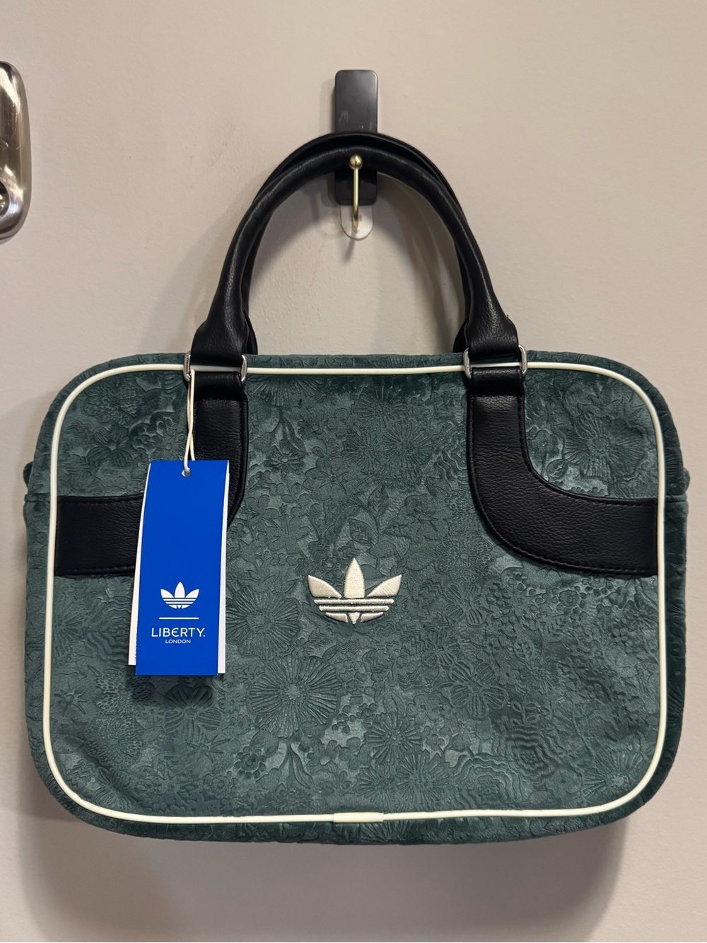 Adidas Original x Liberty London AirLiner Bag in Green Floral Print  JX3195